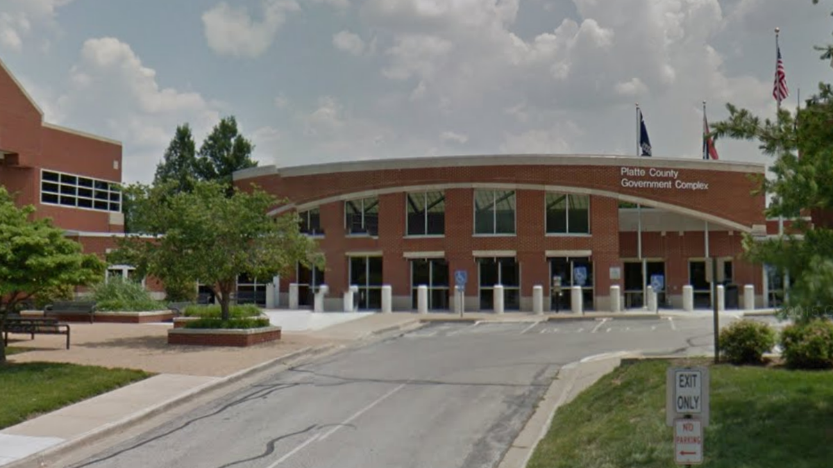 The facility containing the Platte County Jail in Platte City, Missouri, as seen in a Google Maps street view image from April 2013.