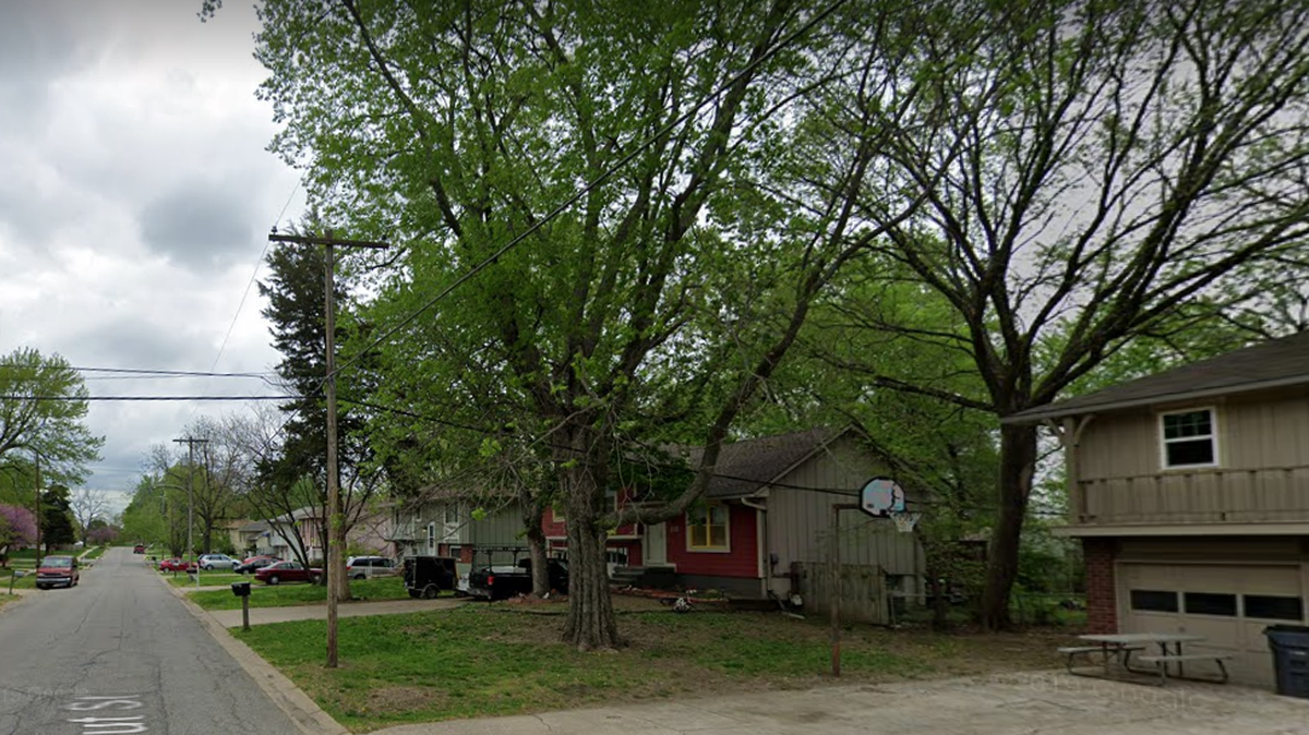 Olathe police found a man with a gunshot wound in his chest overnight Tuesday in the 500 block of North Walnut Street. This Google Maps Street View image shows the area in April 2019.
