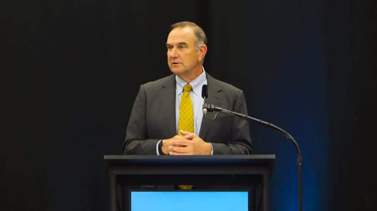 Missouri Gov. Mike Kehoe