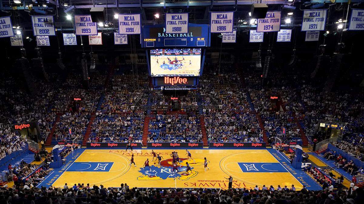 Kansas players scrimmage during Late Night in the Phog, the school’s annual NCAA college basketball kickoff, at Allen Fieldhouse in Lawrence, Kan. Friday, Oct. 1, 2021.