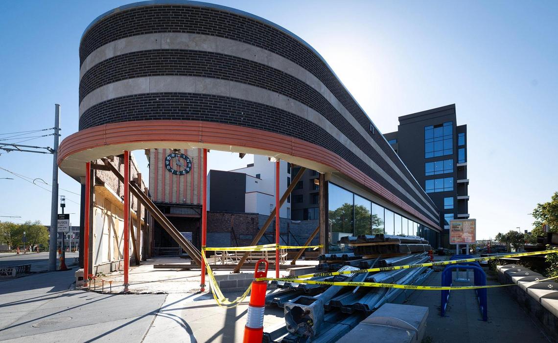 Construction has stalled on the historic Katz Drug Store portion of the Katz on Main luxury apartment complex at Main Street and Westport Road.