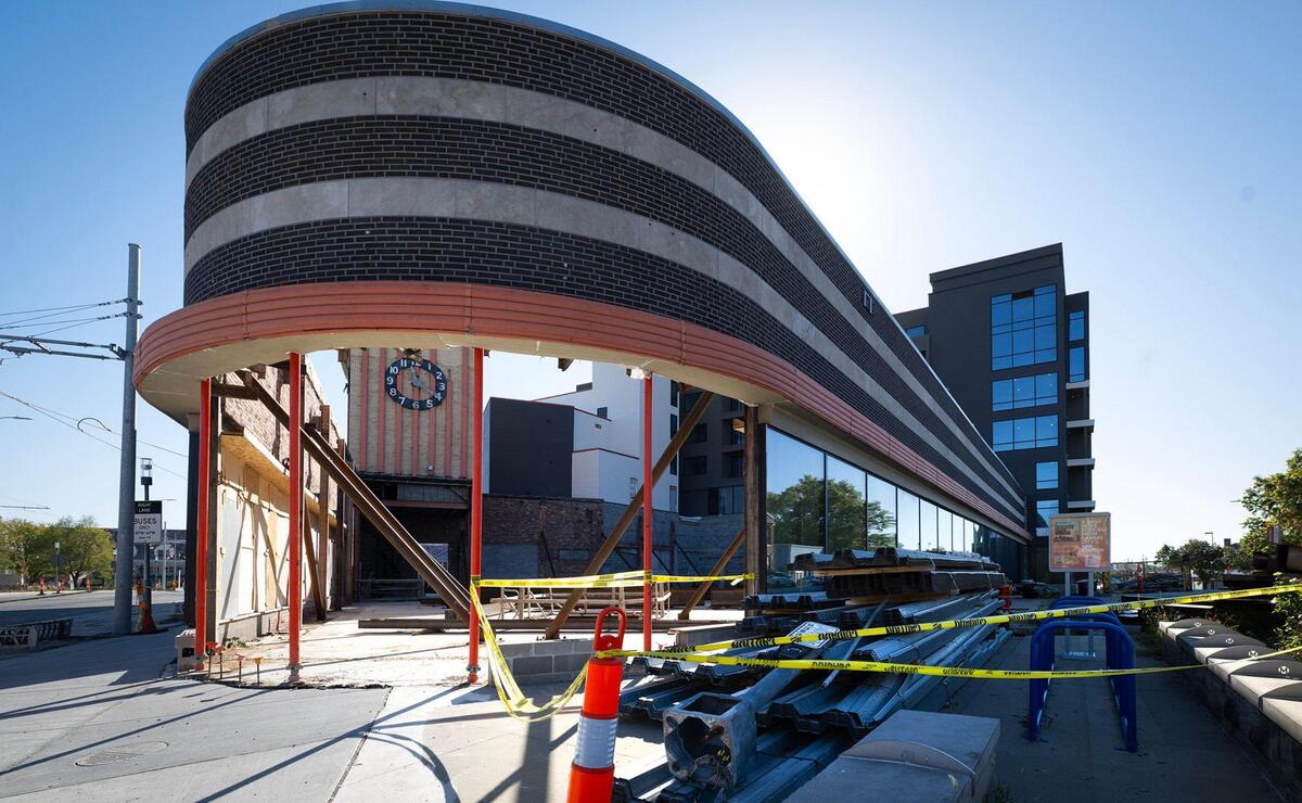 Construction has stalled on the historic Katz Drug Store portion of the Katz on Main luxury apartment complex at Main Street and Westport Road.