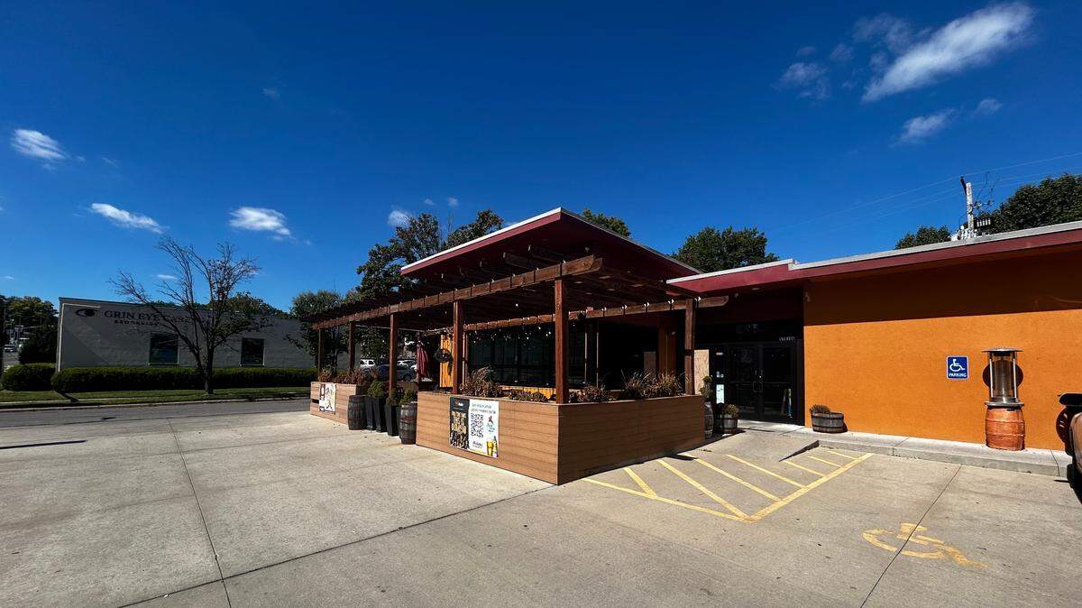 Flying Horse Taproom will close permanently Sunday, Oct. 6.