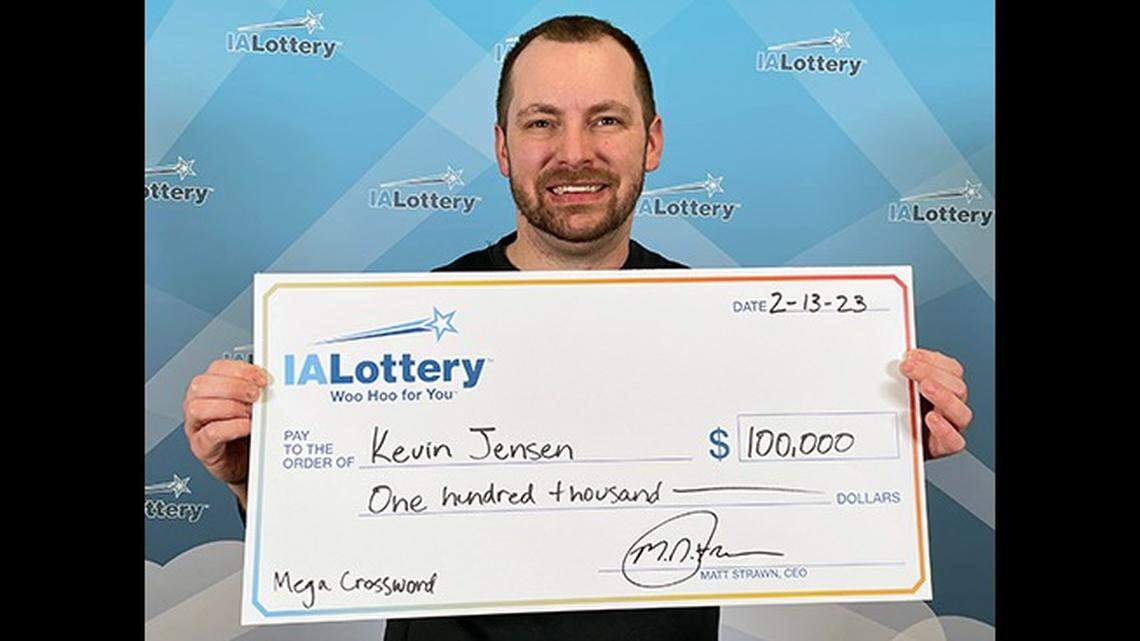 An Iowa couple plans to take a long-awaited honeymoon trip after winning big playing the lottery.