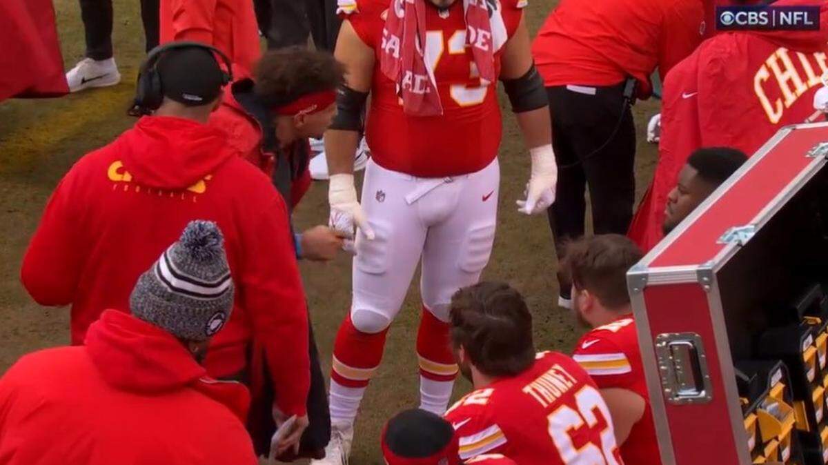 Patrick Mahomes lit a fire under the Chiefs’ offensive line.