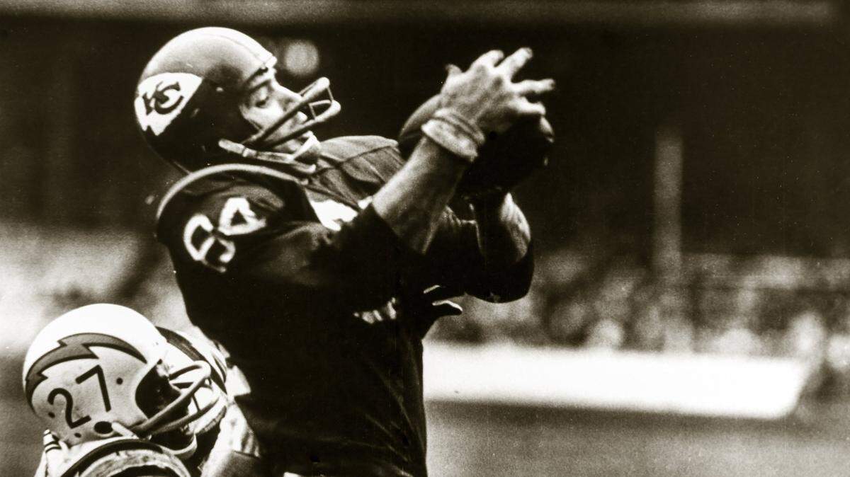 Kansas City Chiefs tight end Fred Arbanas.