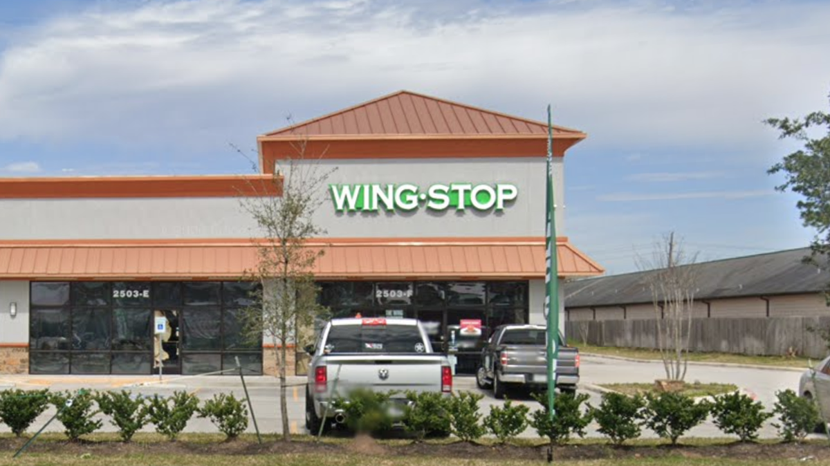 Police in Texas say a man threatened to shoot up a Houston Wingstop after he became upset over his food order.