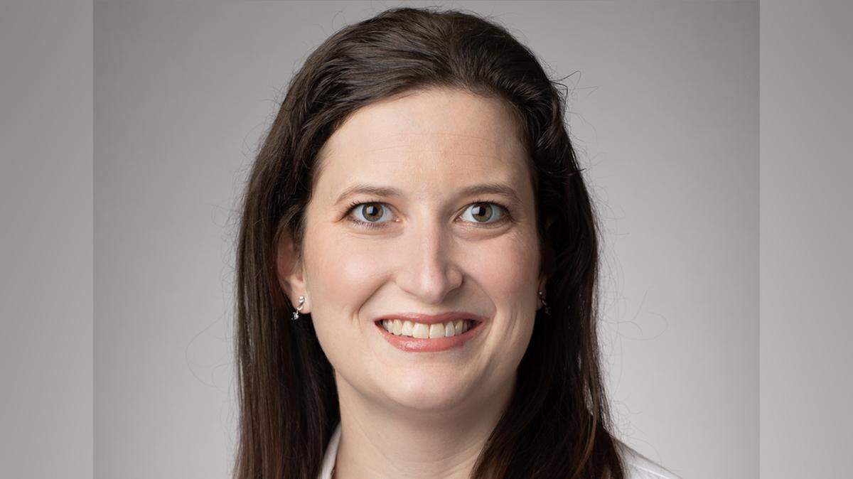 Dr. Jessica Parrott of Midwest Maternal Fetal Medicine Physicians in Overland Park specializes in high-risk pregnancies.
