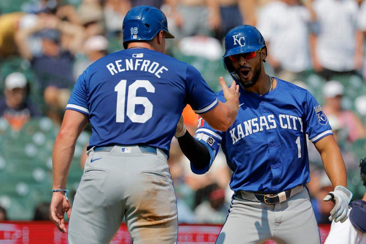Kansas City Royals outfielder MJ Melendez (1) receives congratulations from outfielder Hunter Renfroe (16) after he hit a three-run home run in the ninth inning against the Detroit Tigers at Comerica Park on Aug. 4, 2024.