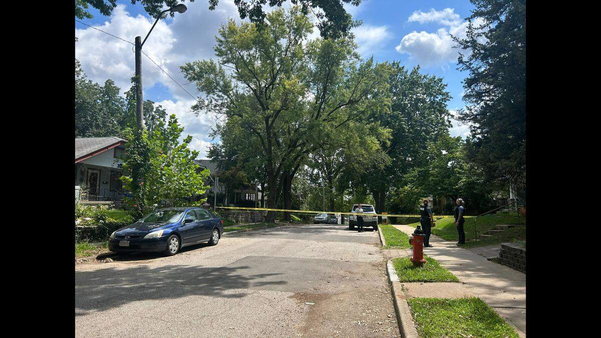 Police discovered a man suffering from gunshot wounds inside a car that had crashed into other vehicles parked along the street. They believe the shooting stemmed from an argument.