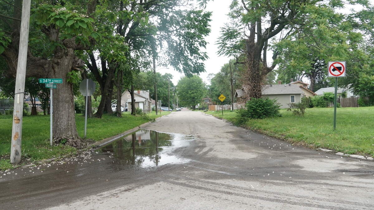 KCK neighborhoods report flooding after Monday storms | Kansas City Star