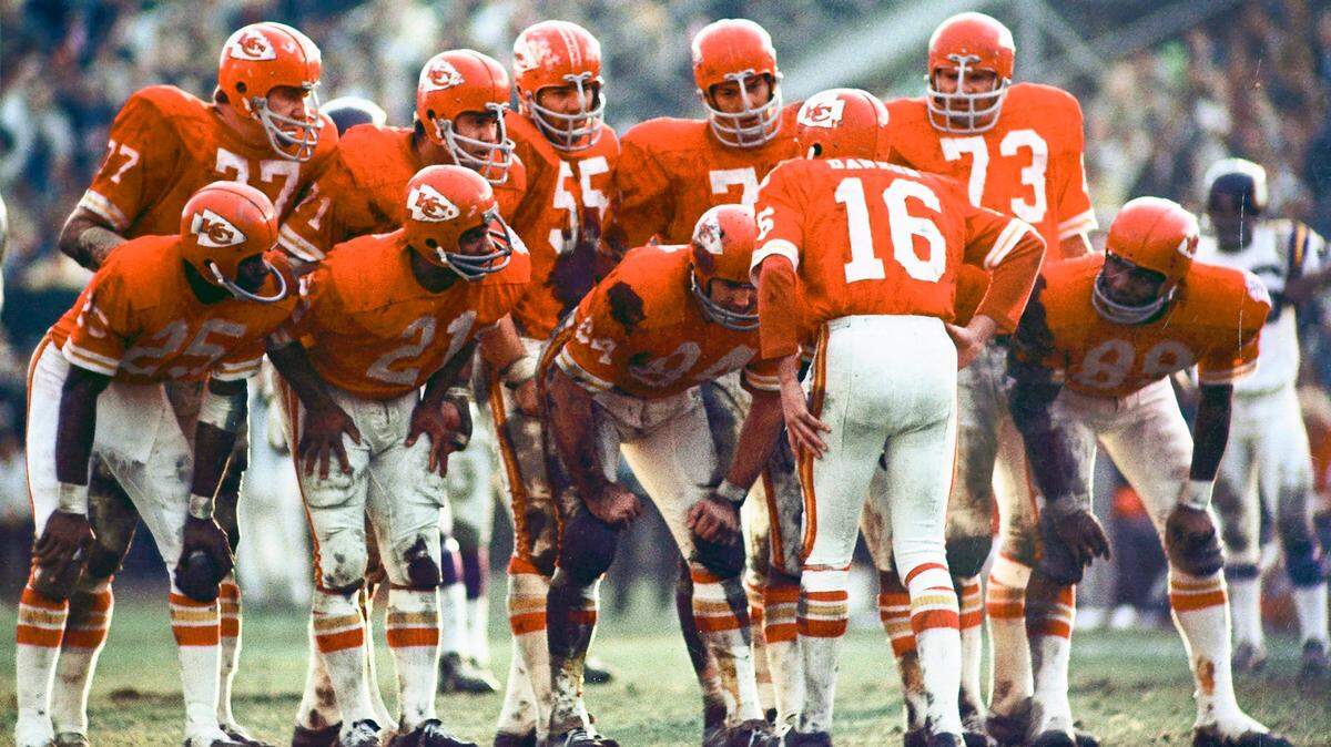 20 photos: Former Chiefs quarterback Len Dawson, a true Kansas City sports legend