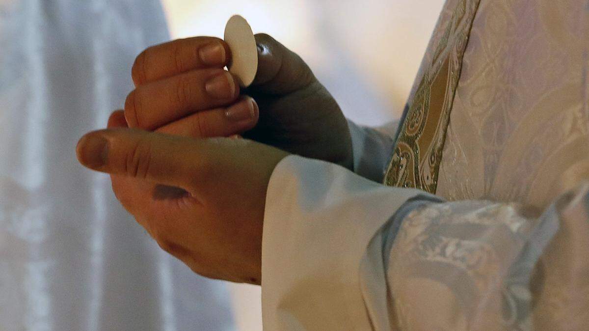 Here’s what this letter writer learned in the Rite of Christian Initiation of Adults.
