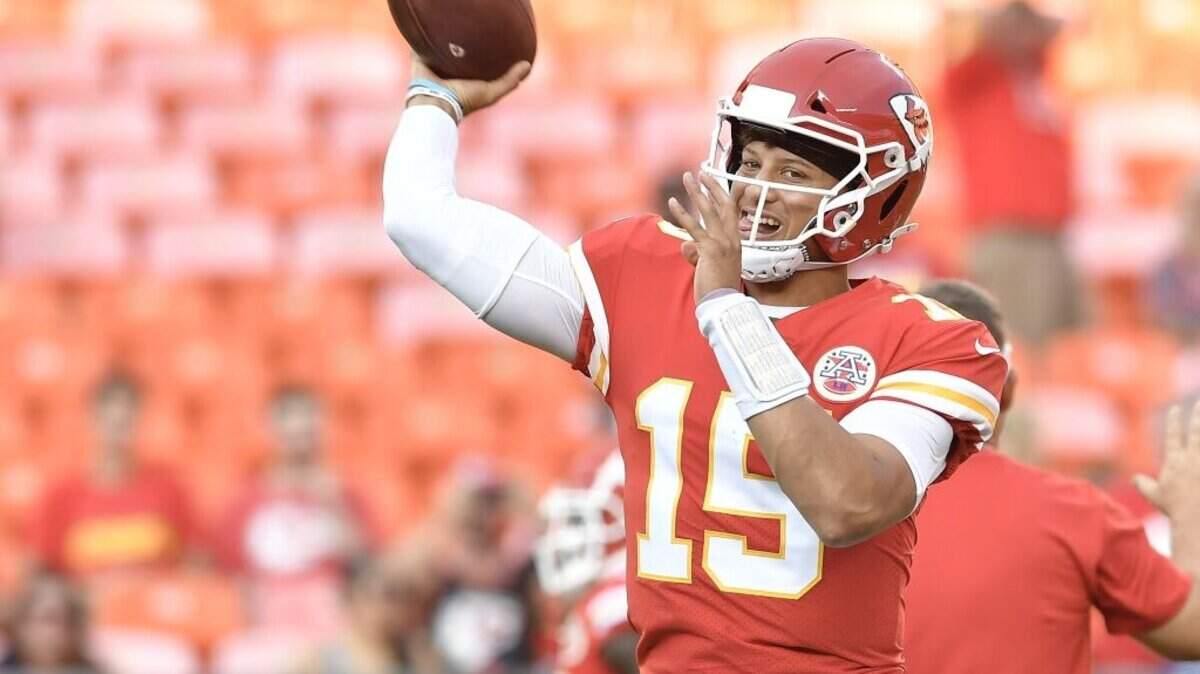Chiefs quarterback Patrick Mahomes got the start Thursday night, and, as planned for their preseason opener, played one quarter.