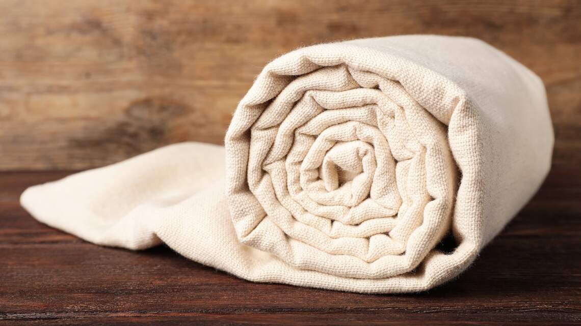 Doctors explain what benefits you really get from a sauna blanket — and what you don’t