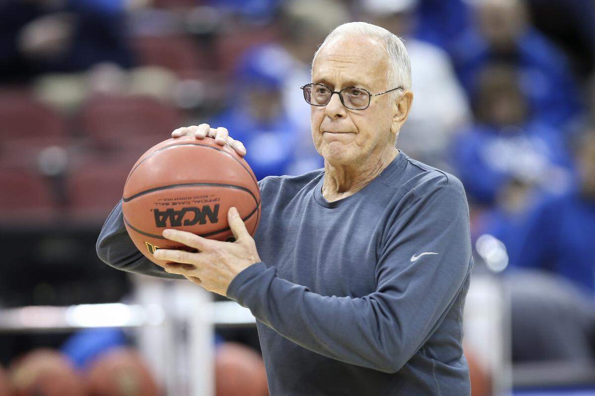 Soon to turn 81, Larry Brown is a newly hired assistant men’s basketball coach on the Memphis Tigers staff of Coach Penny Hardaway.