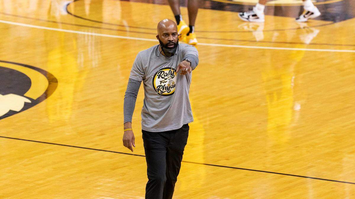 Missouri head coach Cuonzo Martin calls for a substitution during the first half of the game against Arkansas Saturday, Feb. 13, 2021, in Columbia, Mo.