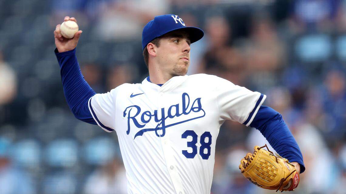 Two Royals players, including a KC native, undergo season-ending surgery