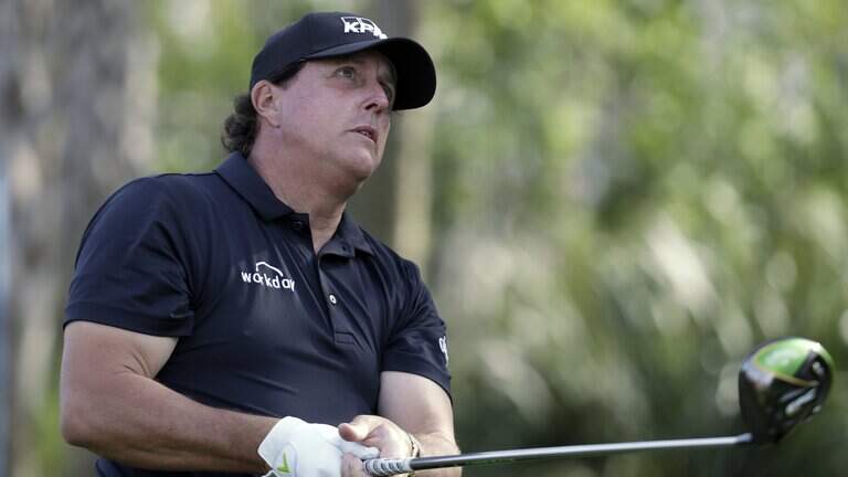Mickelson tweets that he’ll play in Champions tour event in the Ozarks starting Monday