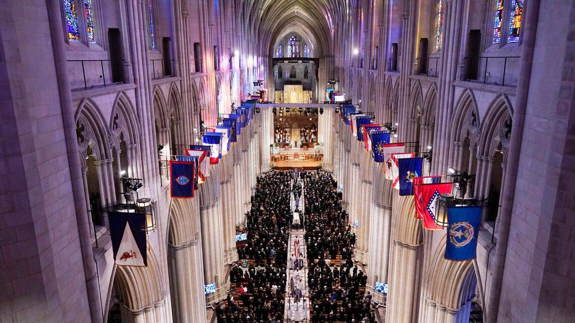 Bob Dole honored by presidents, family, friends in Washington National Cathedral