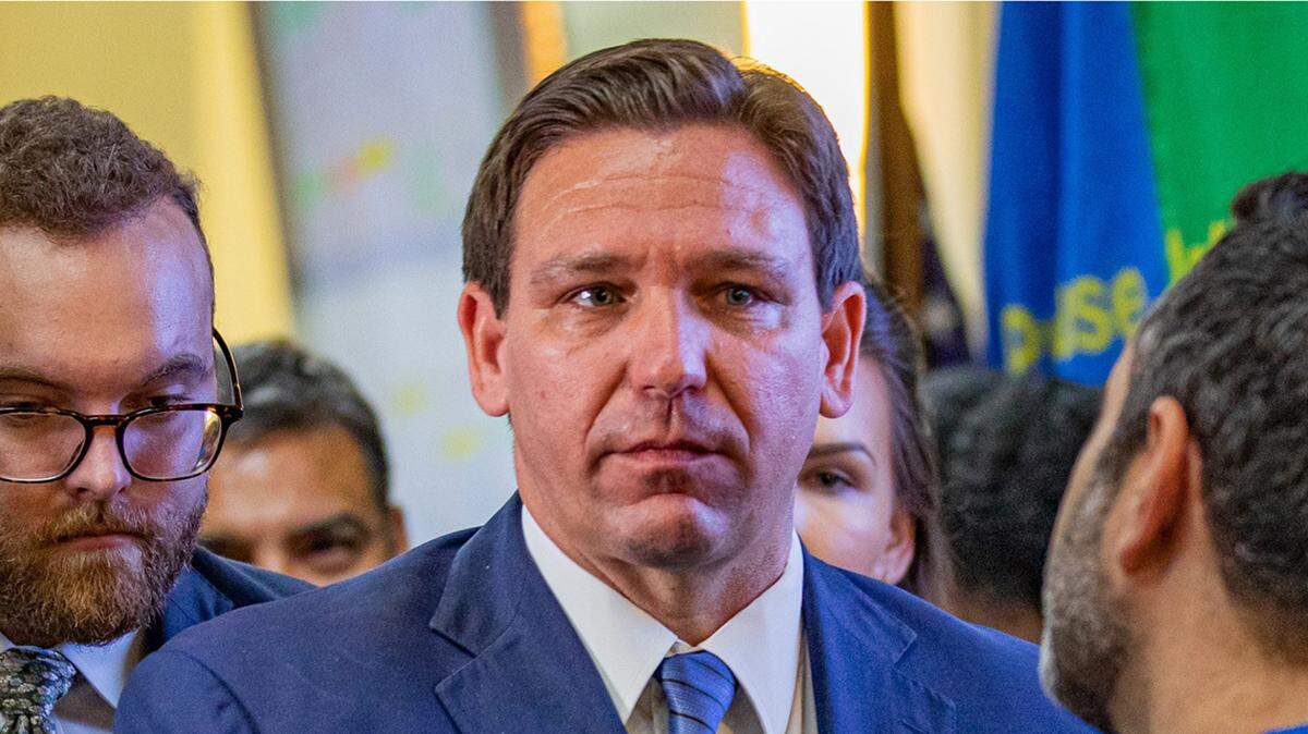 Florida’s governor is coming to Olathe to campaign for Kansas’ GOP candidate, who’s “all for” shipping immigrants off to another state.