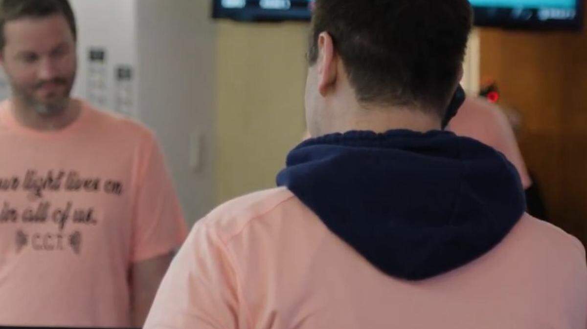 Chiefs front office members wore pink T-shirts in honor of the wife of a Colts executive who died unexpectedly.