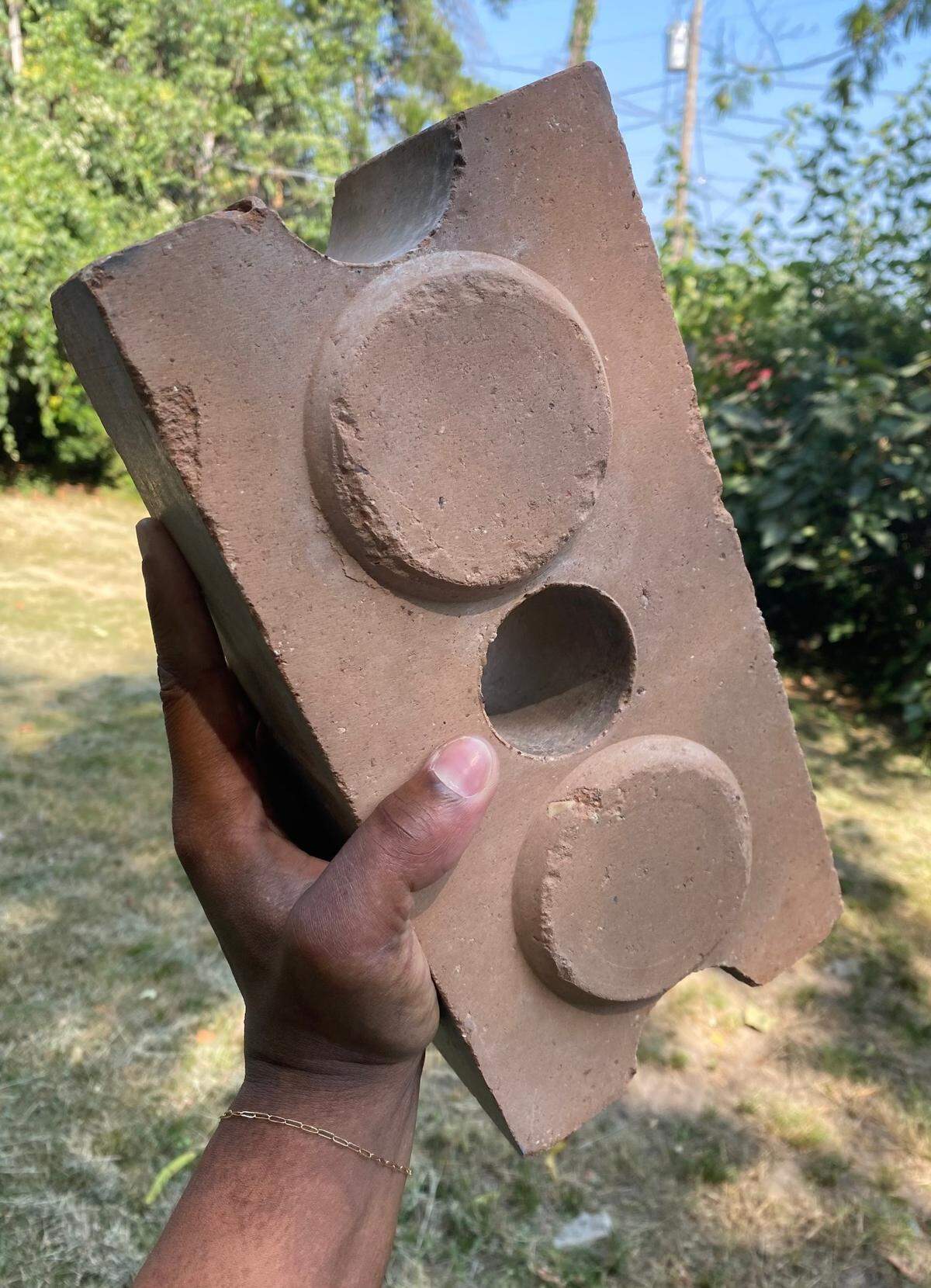 Riddle’s tiny houses will be constructed using compressed earth bricks that look like giant Lego blocks made from 90% soil, mixed with water and cement.