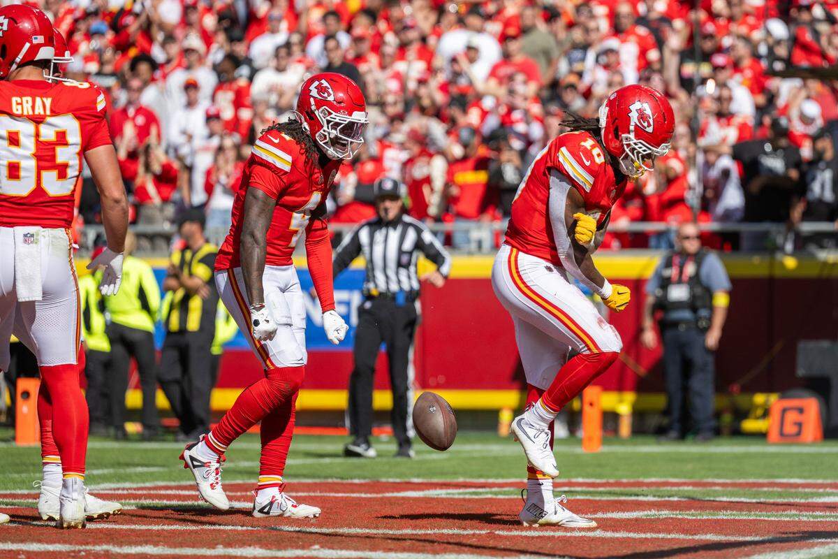 Chiefs running back Isiah Pacheco (No. 10) rushes for a touchdown against the Las Vegas Raiders on Sunday, Oct. 19, 2025, at GEHA Field at Arrowhead Stadium in Kansas City.