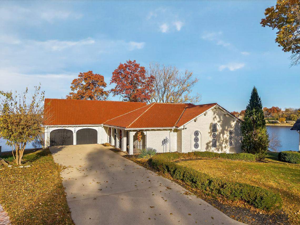 102 NW Hackberry St. in Lee’s Summit. The house is on sale for $995,000, and was once owned by Prince’s half-brother Alfred Jackson.