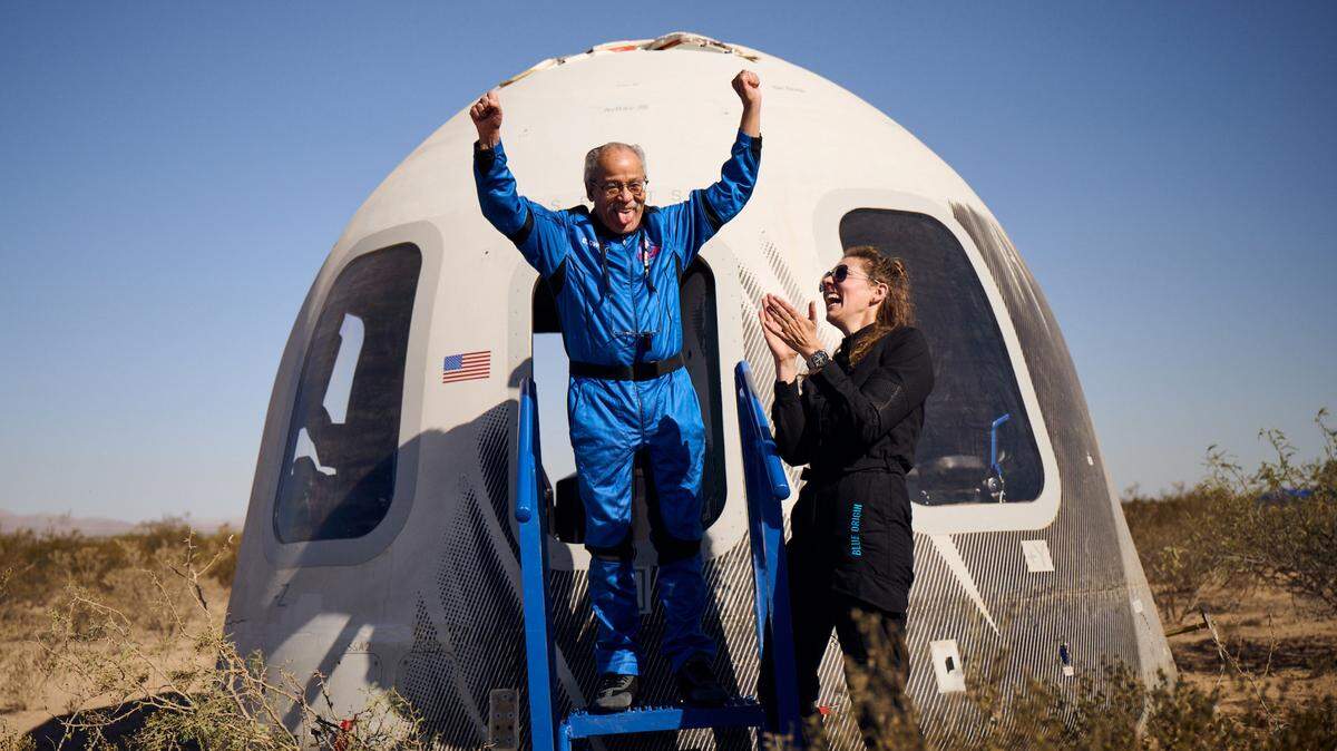 More than 60 years after he was a national sensation on trajectory to becoming the first Black man in space, 90-year-old Ed Dwight Jr. at last realized the dream on May 19, 2024.