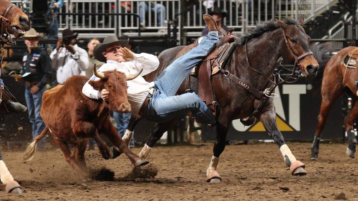Three-time NFR steer wrestling qualifier J.D. Struxness of Appleton, Minnesota is $50,000 richer after winning Friday night’s event during the WCRA Royal City Roundup at Sprint Center.