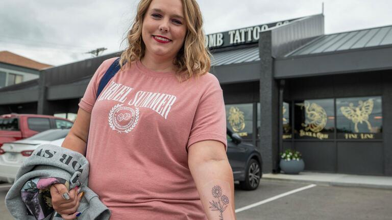 Taylor Swift fans flock to Lee’s Summit tattoo shop for chance at their ‘golden tattoo’