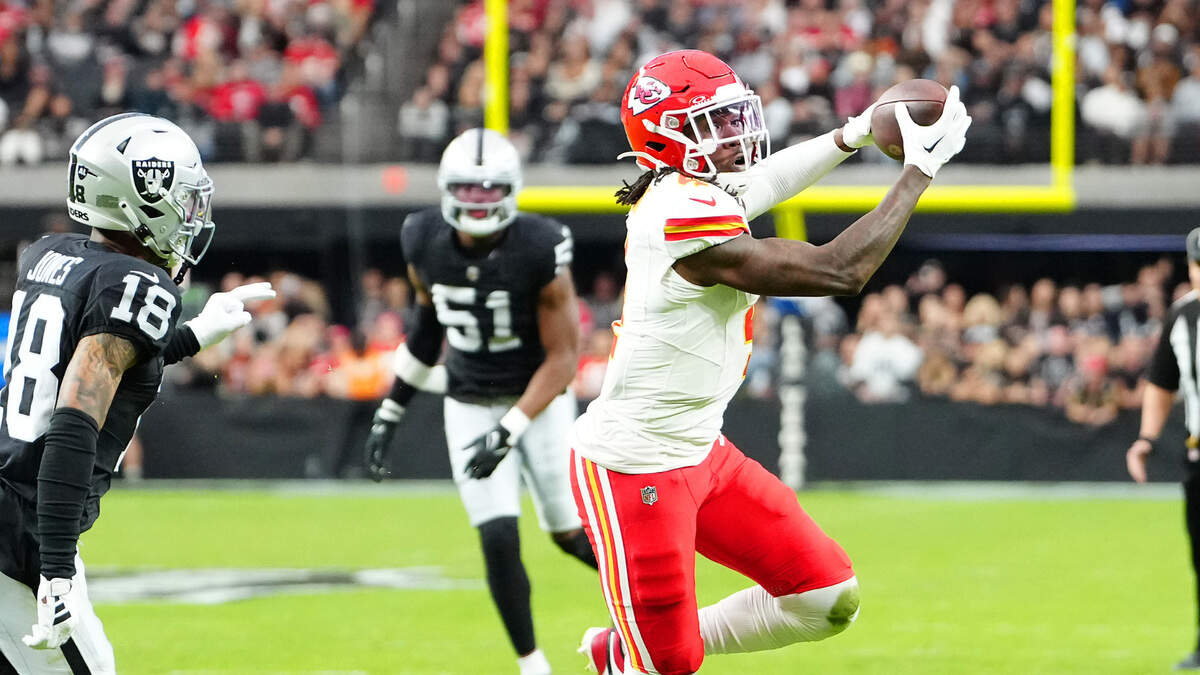 Kansas City Chiefs wide receiver Rashee Rice (4) makes a reception against the Las Vegas Raiders during the second quarter at Allegiant Stadium.