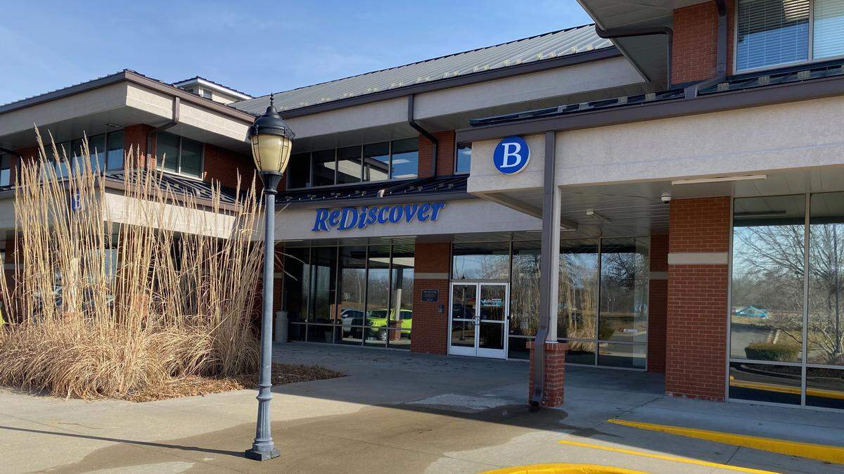 The Lee’s Summit Police Department partners with the Kansas City Assessment and Triage Center, (managed by ReDiscover), ReDiscover’s Substance Use Disorder Program, the Heartland Center for Behavioral Change and the American Addiction Centers.