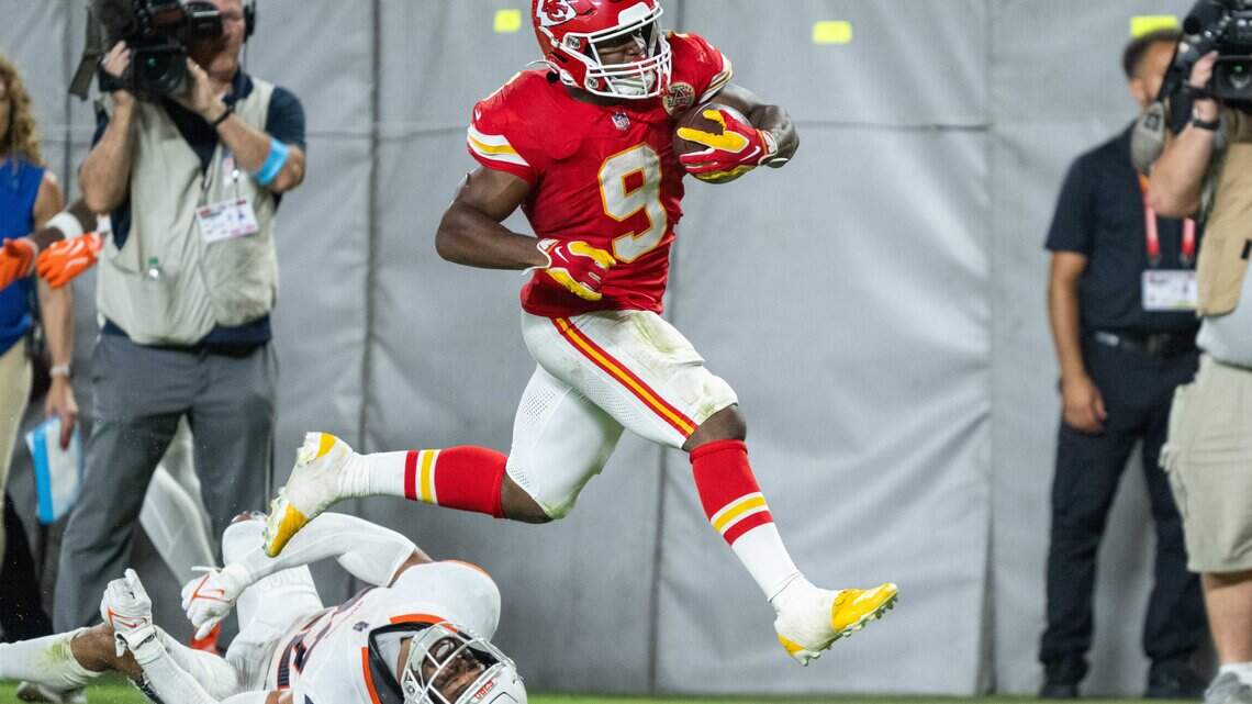 Chiefs’ Kenneth Walker had game unseen in NFL since Bo Jackson’s legendary 1987 game