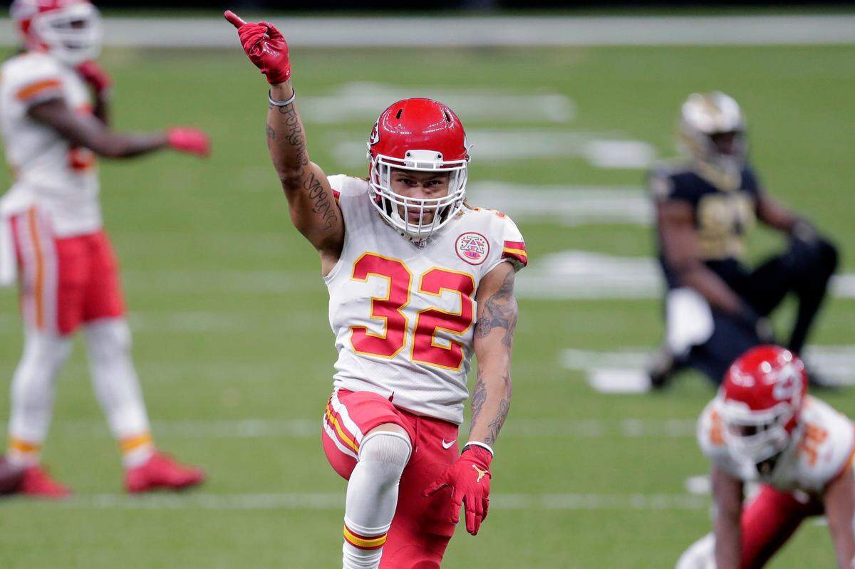 Safety Tyrann Mathieu celebrates a pass breakup in the second half of a game against the Saints in his hometown of New Orleans.