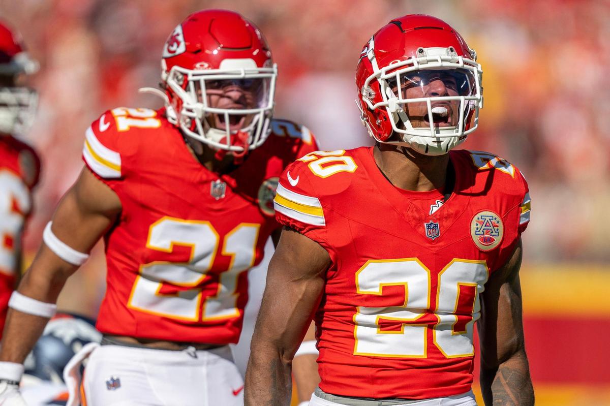 Safeties Justin Reid (No. 20) and Jaden Hicks are a couple of the key players in a very effective Kansas City Chiefs secondary.