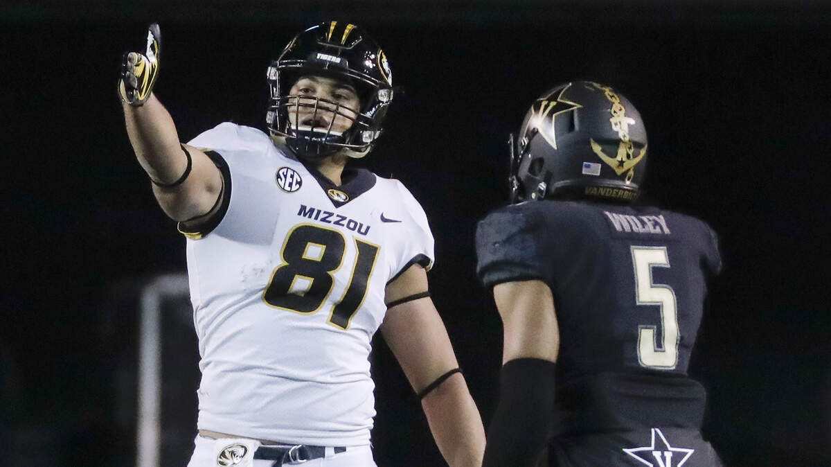Albert Okwuegbunam scored 11 touchdowns as a redshirt freshman, and the tight end could do even more in the Missouri Tigers' new offense.