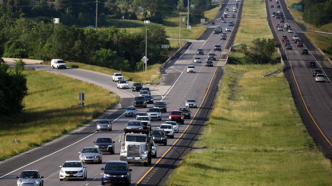 Kansas approves the state’s first-ever express toll lanes on Johnson County highway
