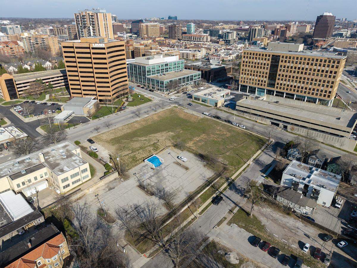 The Kansas City Symphony is planning to build a new concert venue with up to 4,600 seats at 49th and Main Streets, south of the Plaza, where a US Bank once stood. The area was seen on Thursday, March 26, 2026 in Kansas City.