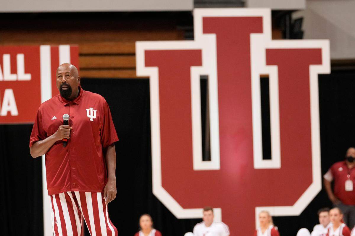 Mike Woodson, a former Indiana star as a player, is the latest head coach charged with restoring the Hoosiers’ men’s basketball program to glory.