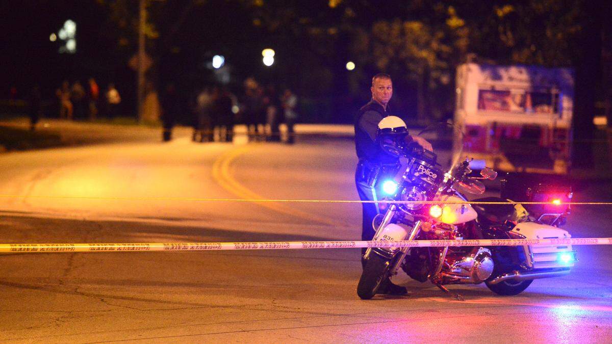 Police investigate a homicide Sunday, Aug. 9, 2020, in the 2000 block of West Pennway Terrace in Kansas City, Missouri.