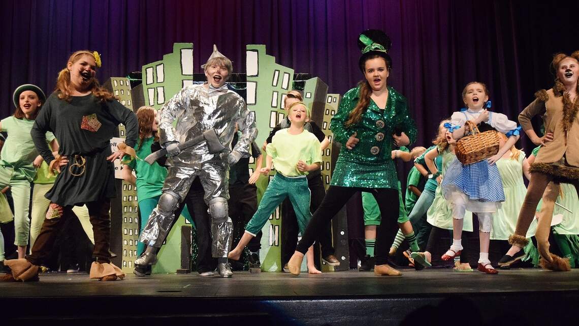 Cass County arts center invites students to step Into the Light to build confidence