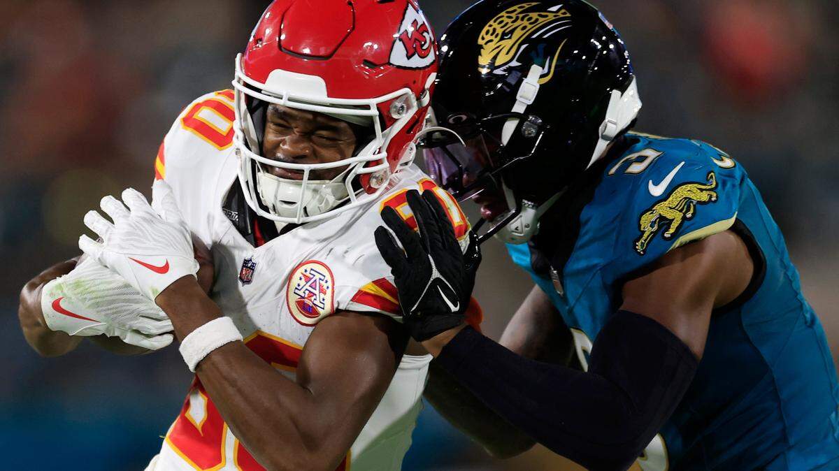 Kansas City Chiefs wide receiver Tyquan Thornton (80) is shoved out of bounds by Jacksonville Jaguars cornerback Tyson Campbell (3) during the second quarter of an NFL football matchup at EverBank Stadium, Monday, Oct. 6, 2025, in Jacksonville, Fla. [Corey Perrine/Florida Times-Union]
