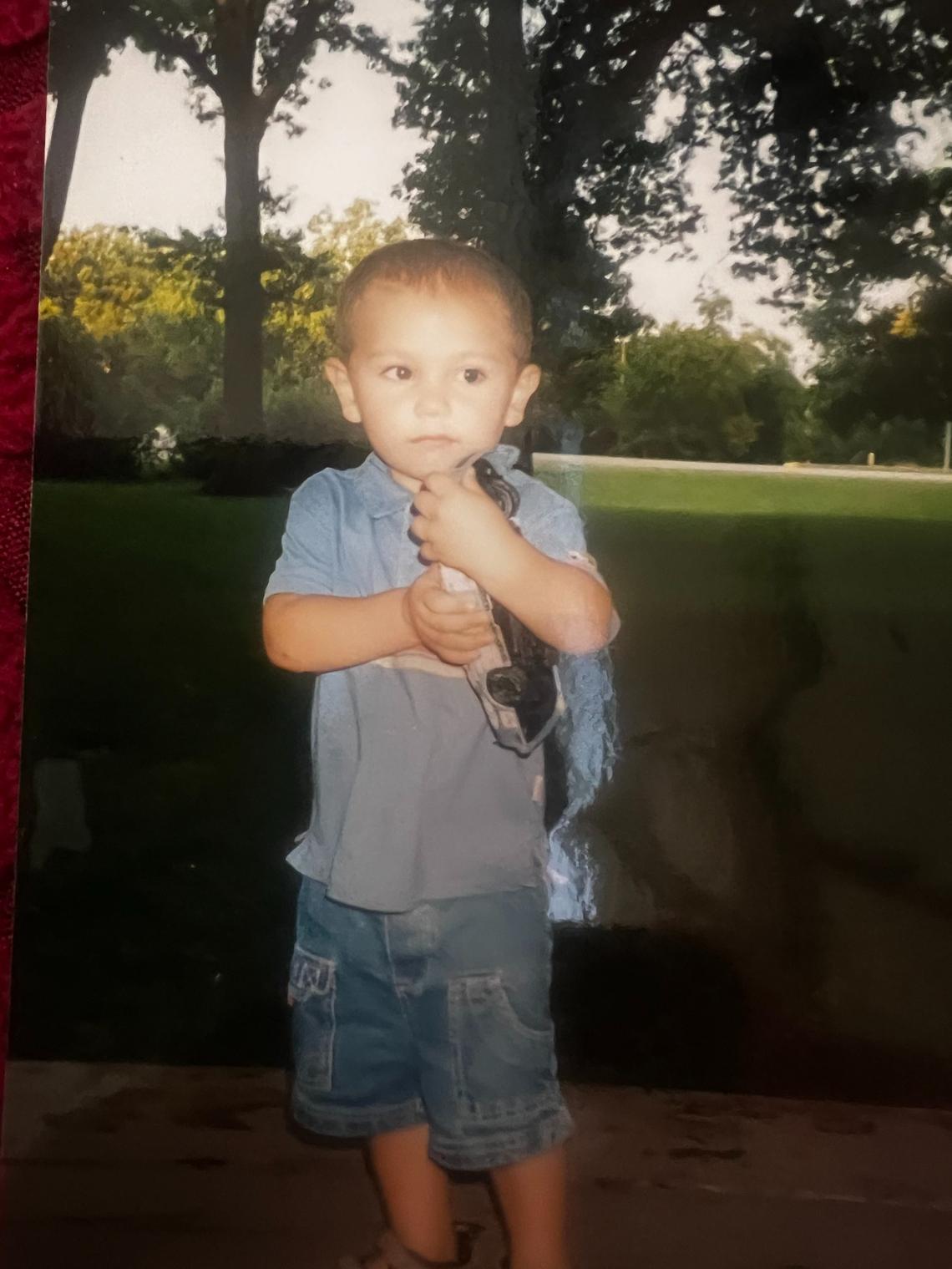 Carlos Gonzalez grew up in Kansas City, Kansas, where he helped care for his siblings after his mother’s passing in January 2021. Last week, the 17-year-old was fatally shot along with his friend Kalob Ruth, 19, in a wooded area of Kansas City.