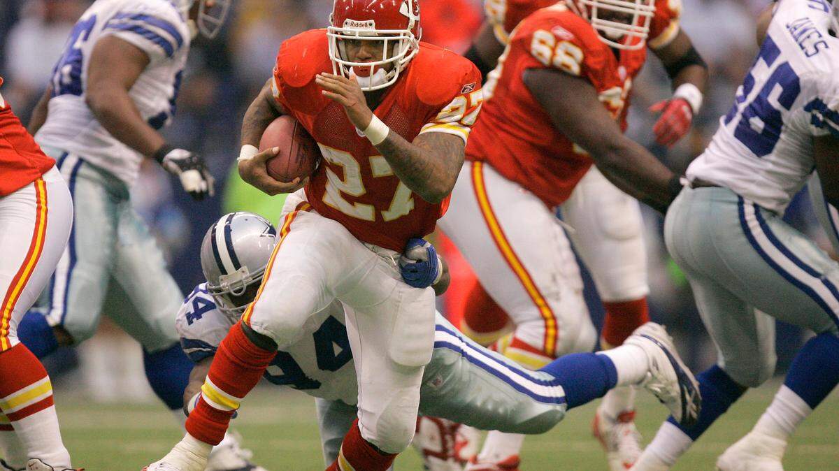 Kansas City Chiefs running back Larry Johnson rushed for 143 yards against the Dallas Cowboys on December 11, 2005 at Texas Stadium in Irving.