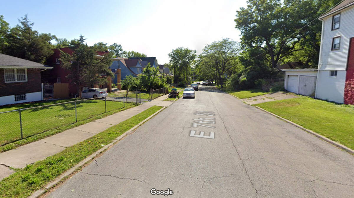 Kansas City homicide: Woman fatally shot inside home | Kansas City Star