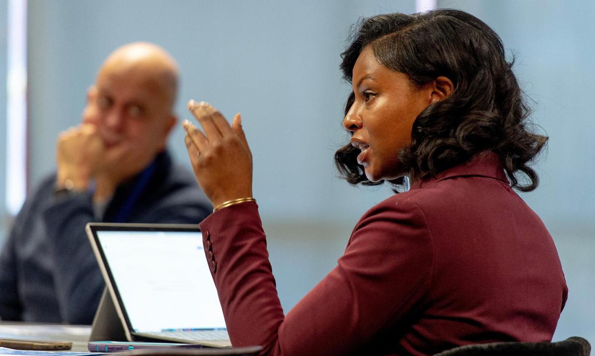 Melesa Johnson, deputy chief of staff for Mayor Quinton Lucas, leads a Partners for Peace meeting recently at the Gregg Klice Community Center.