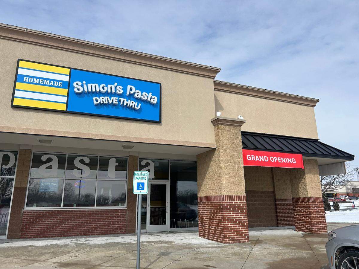 Simon’s Pasta opened Wednesday in the former Saints Express/Taco Hangover drive-thru.