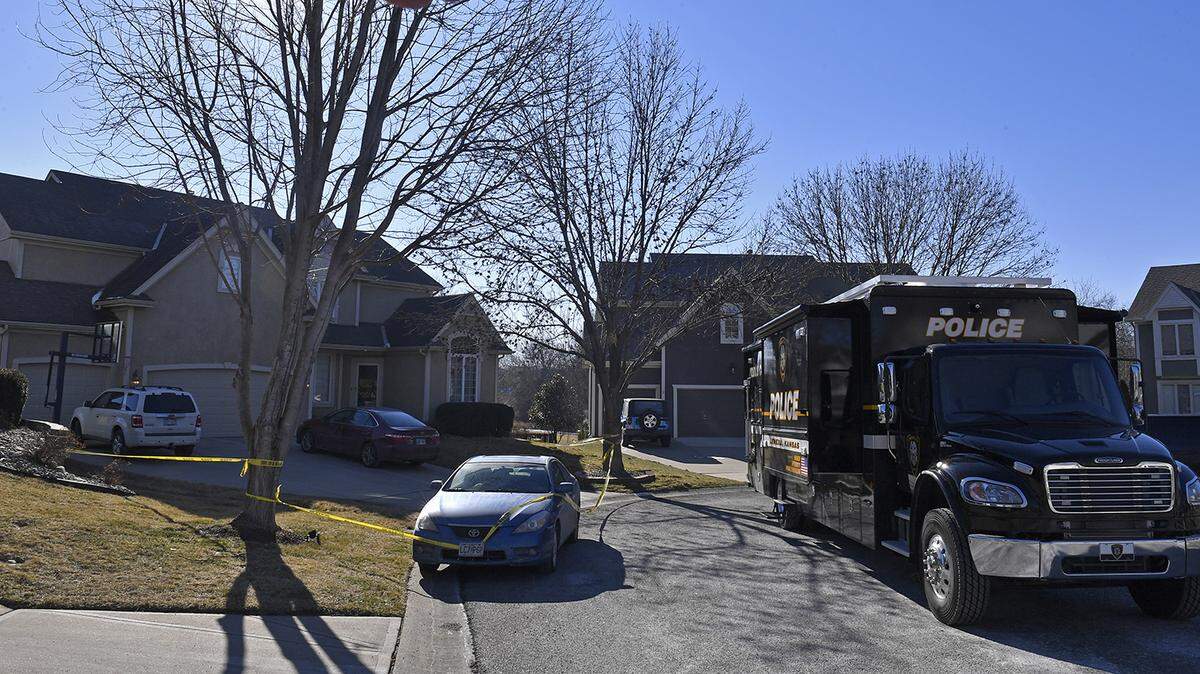 Lenexa police were on the scene Sunday morning at a home in Johnson County where two people were killed and a third person was injured. Police found the victims in the home in the 8400 block of Laurelwood Street in Lenexa suffering from gun shot wounds.